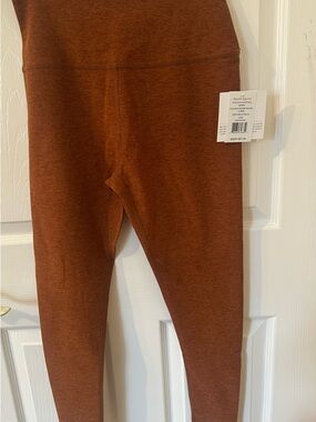 Beyond Yoga Rust Brown Leggings NWT
